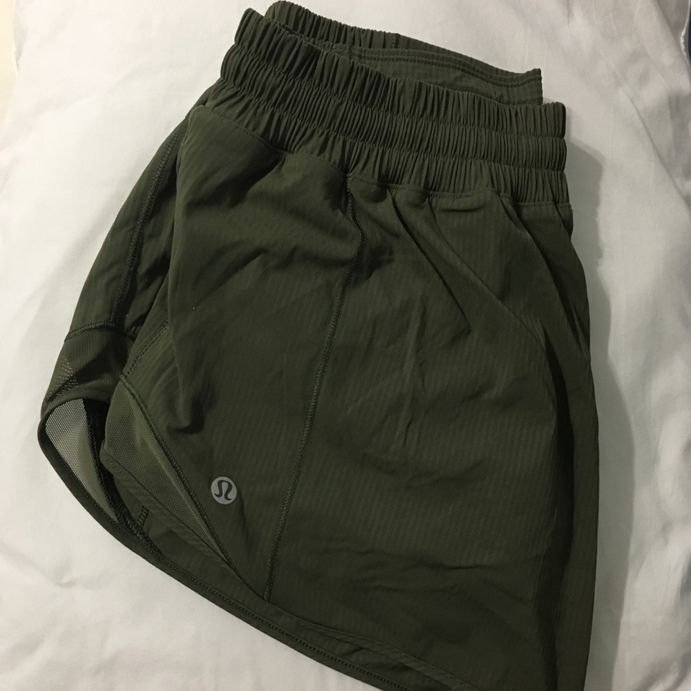 lululemon hotty hot shorts in army green SOLD OUT